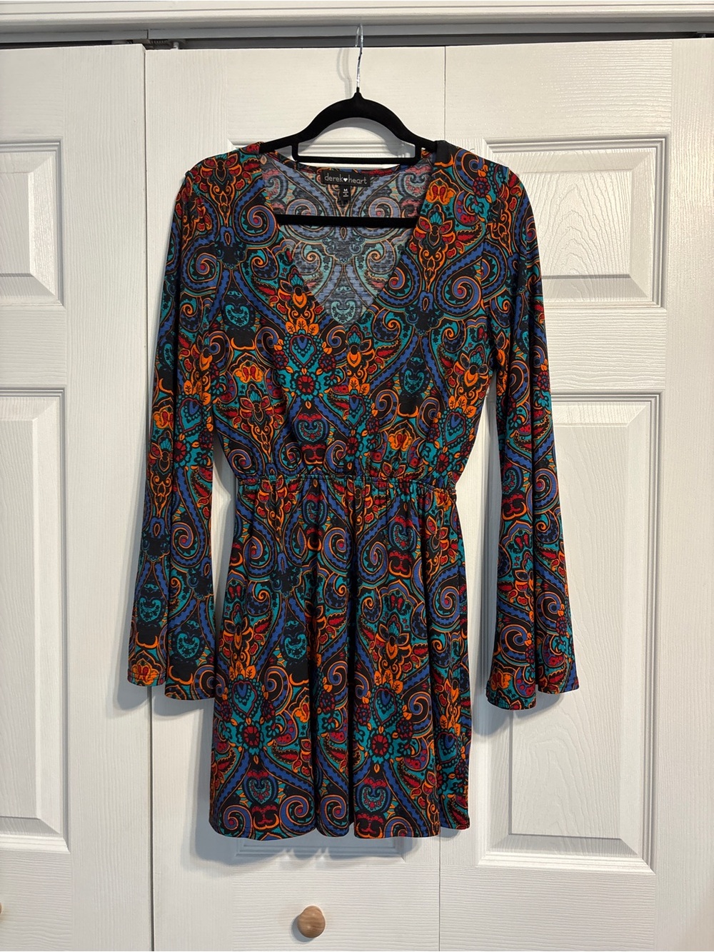 Derek Heart 70s inspired Long bell Sleeve mini Dress women’s medium blue orange